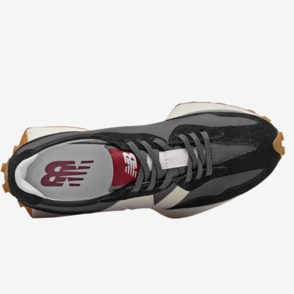 NWOB New Balance 327’s (SOLD OUT) - Picture 4 of 10